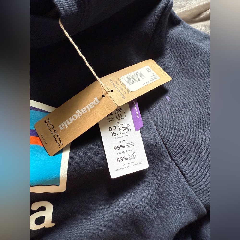 XS Patagonia Blue Crewneck Sweater with Iconic Logo - Picture 8 of 12